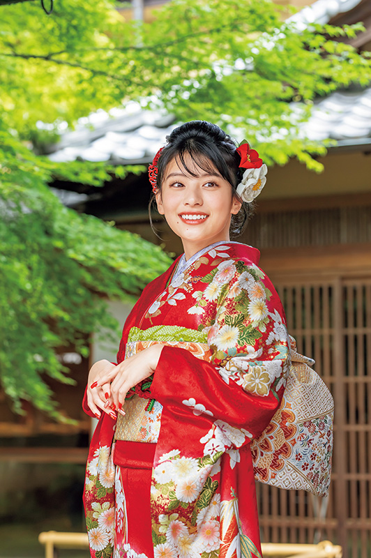 税込)(税込)振袖 ボタニカルガーデン 花 黒 正絹 袋帯 裄64.5 M 水着