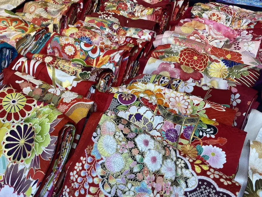 振袖の種類豊富な紀久屋