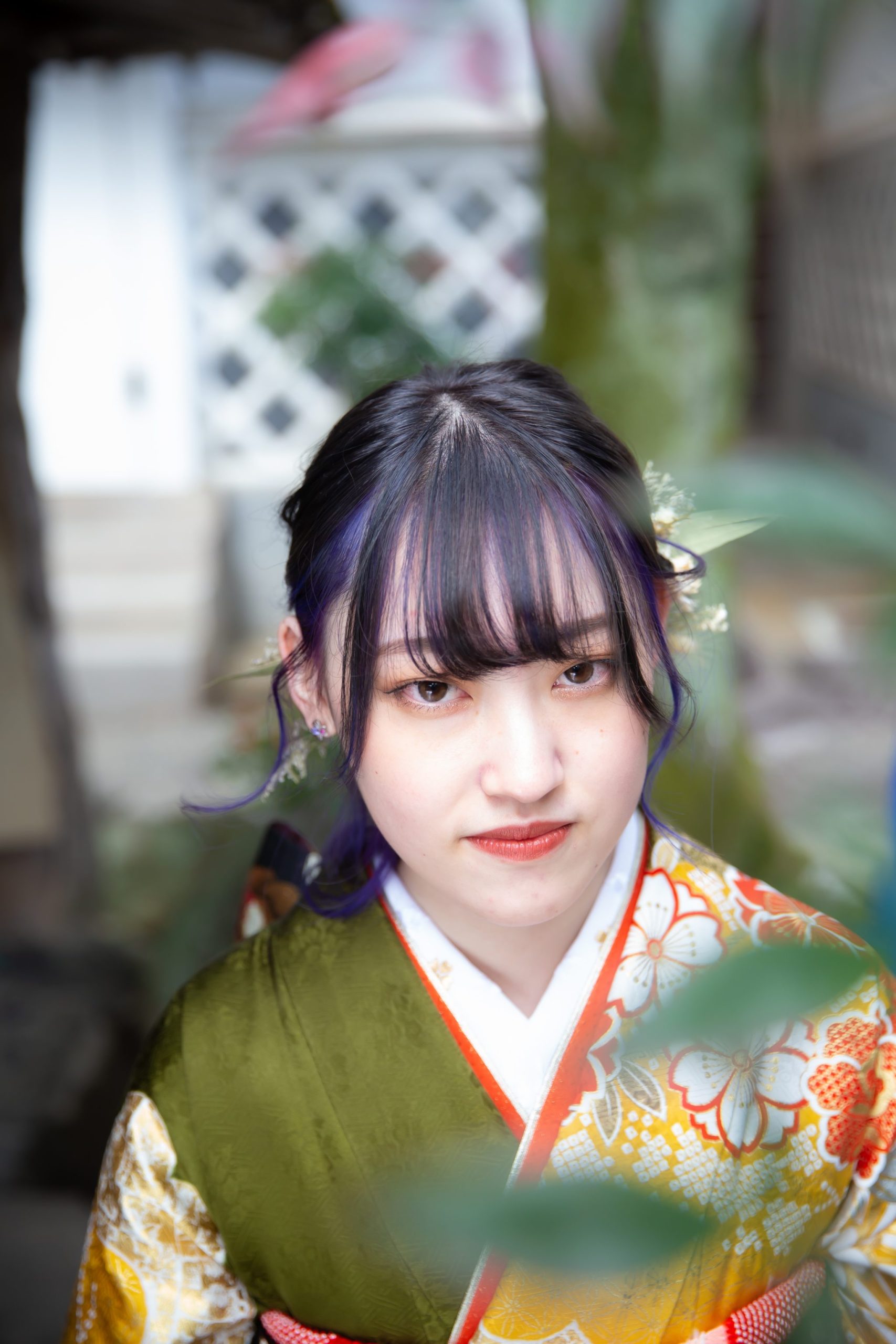 緑の振袖を着た女性