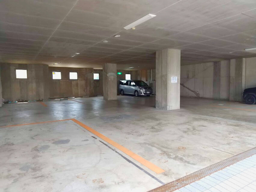 紀久屋津山店の駐車場