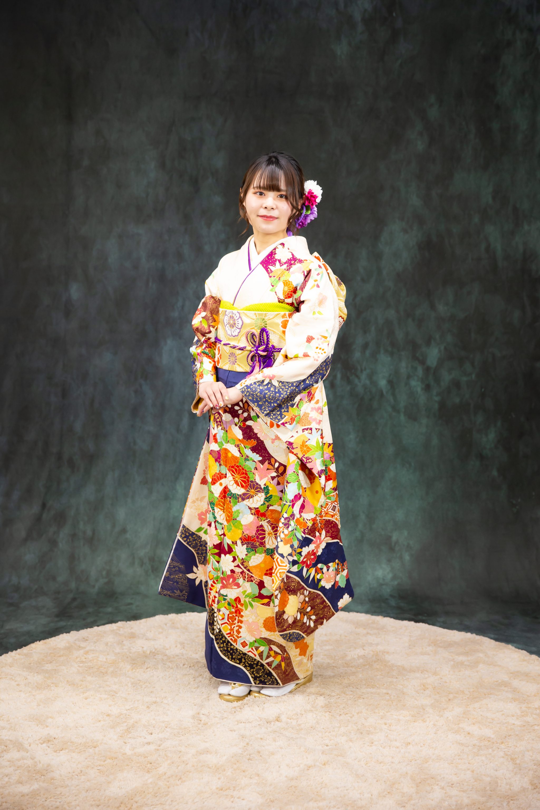 振袖姿の女性