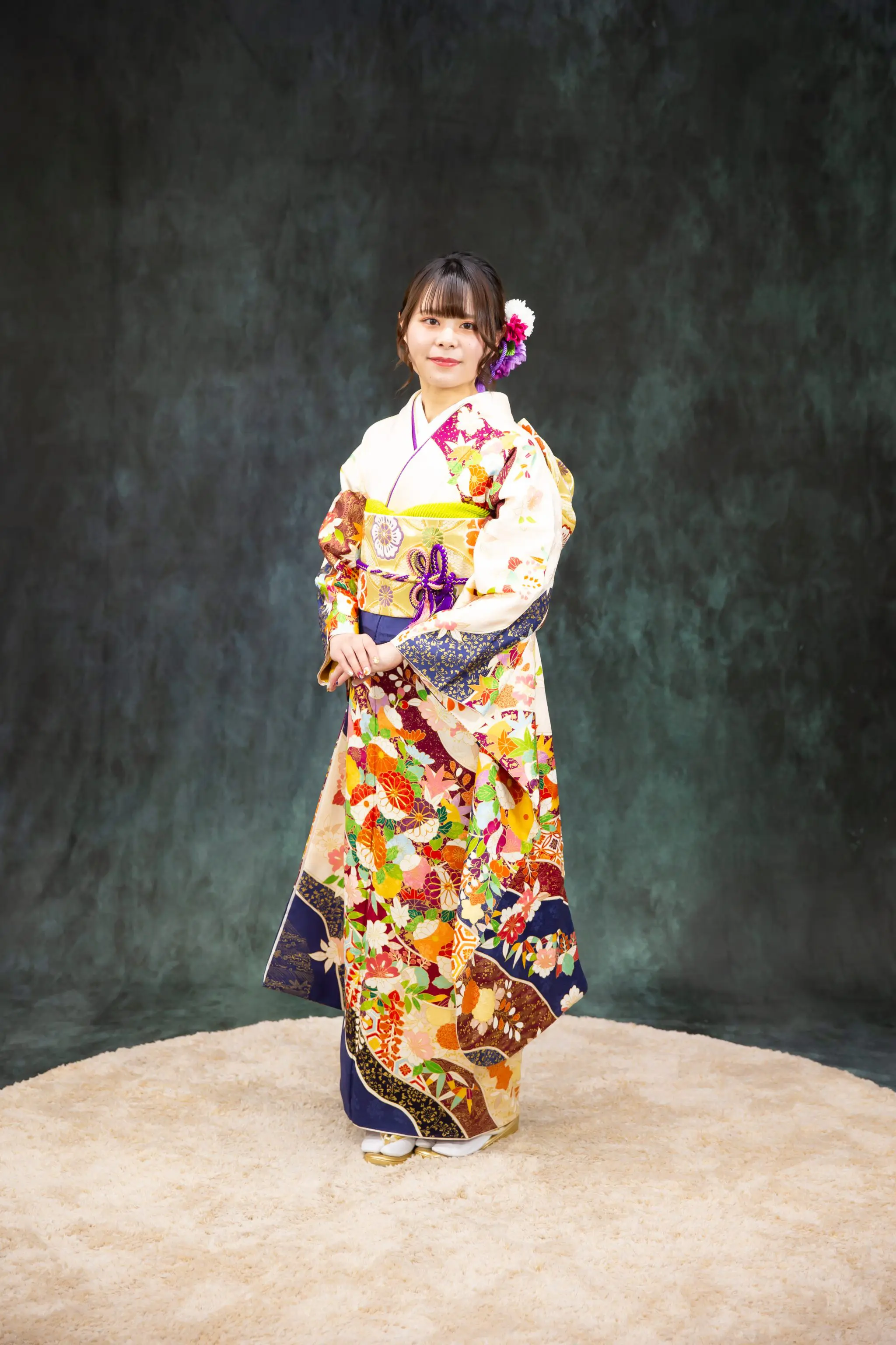 振袖姿の女性
