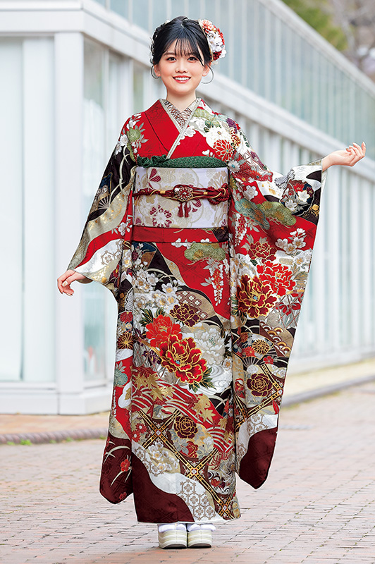 赤い振袖をきた女性