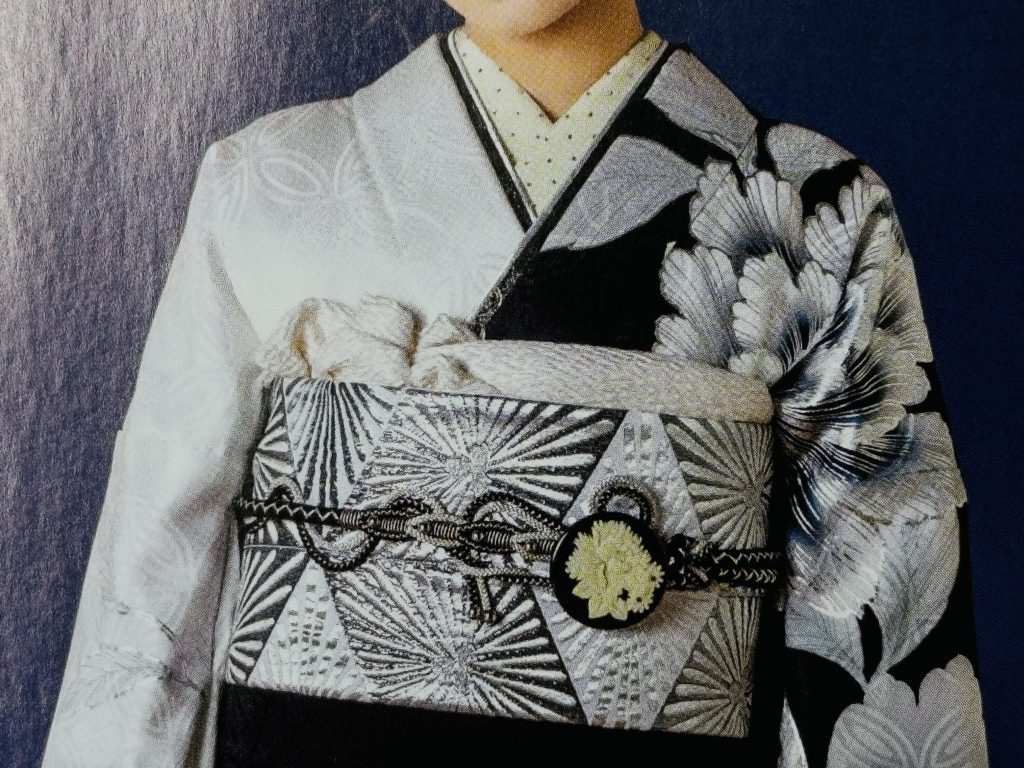 カッコいい振袖コーディネート